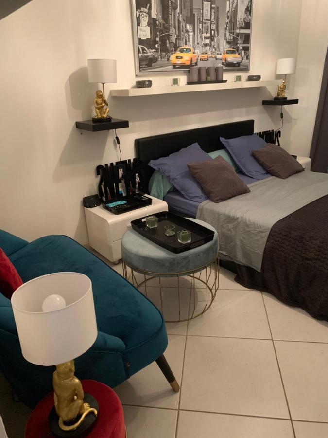 Chambre Dans Guest House Borrigo Menton Exterior foto